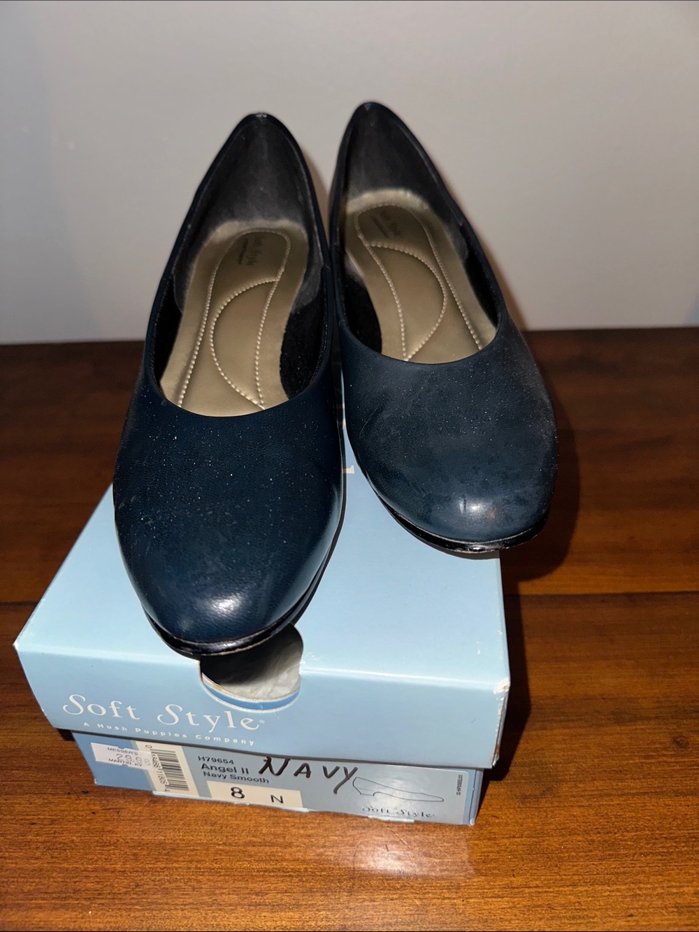 Soft Style Navy Round-Toe Slip-On Flats